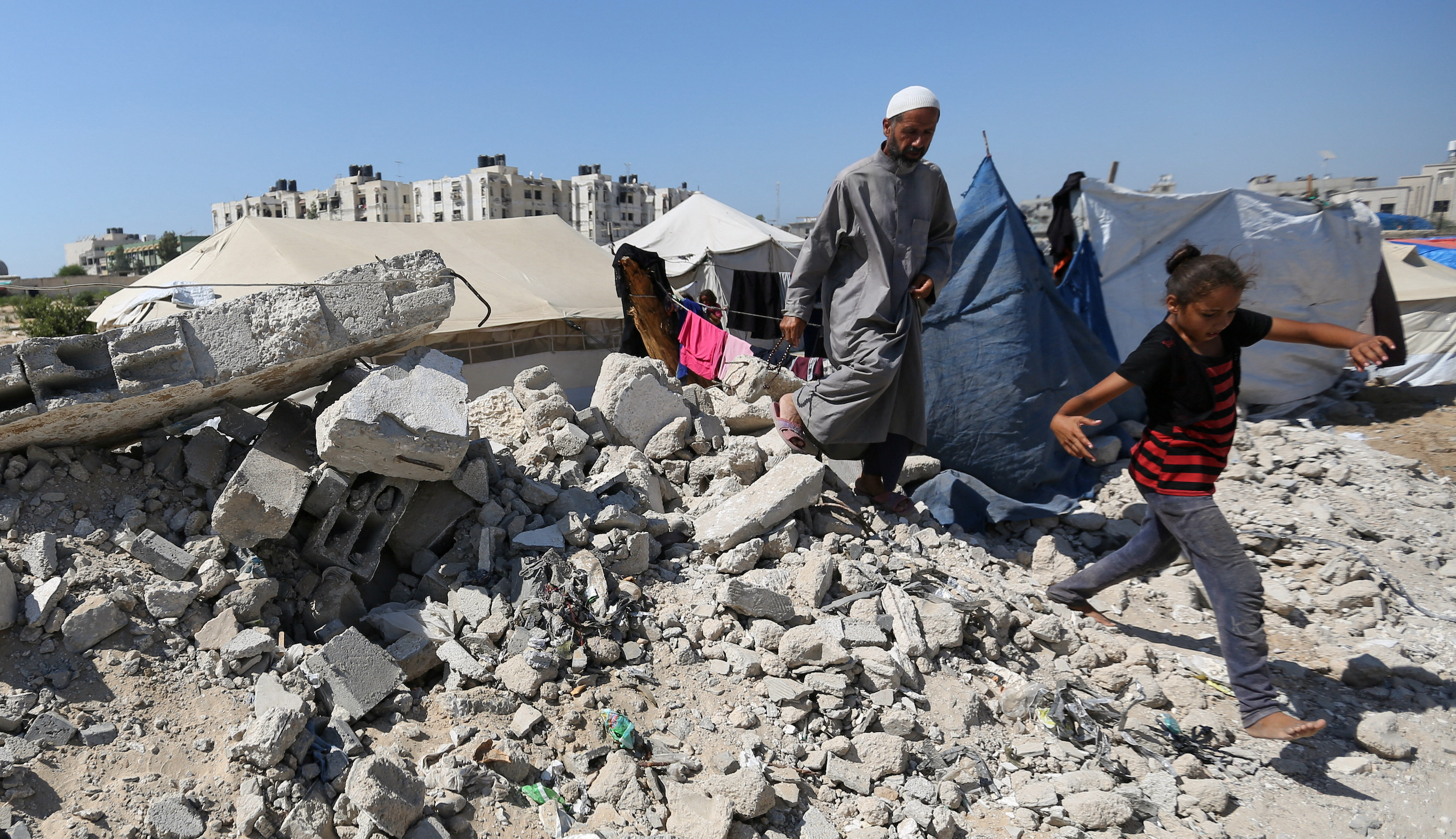 Negotiators seek Gaza ceasefire as reported death toll exceeds 40,000