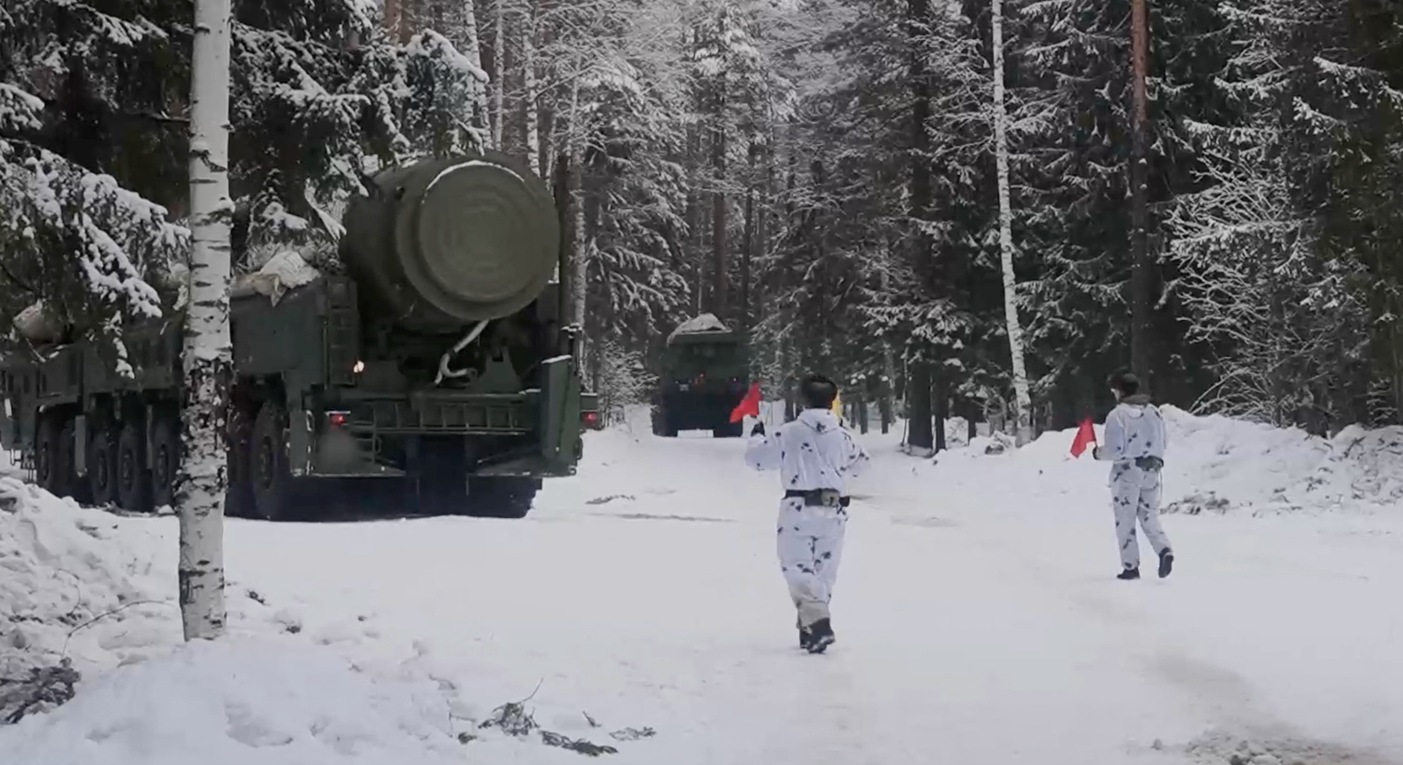 Russia trains with Yars intercontinental ballistic missiles in Volga region