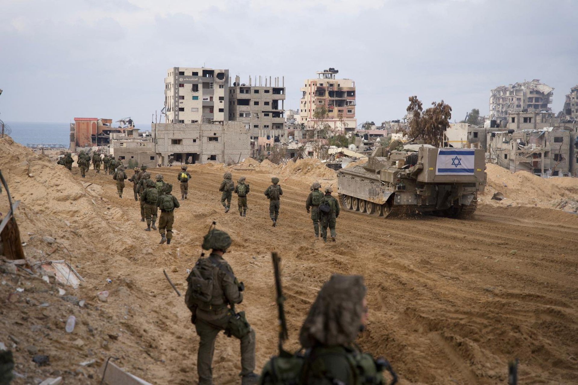 Israeli demands for troops in Gaza blocking truce deal, sources say