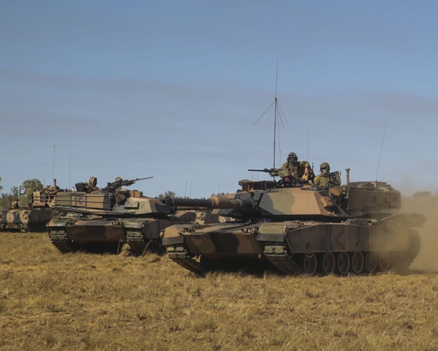 Australia delivers Abrams tanks to Ukraine for war with Russia