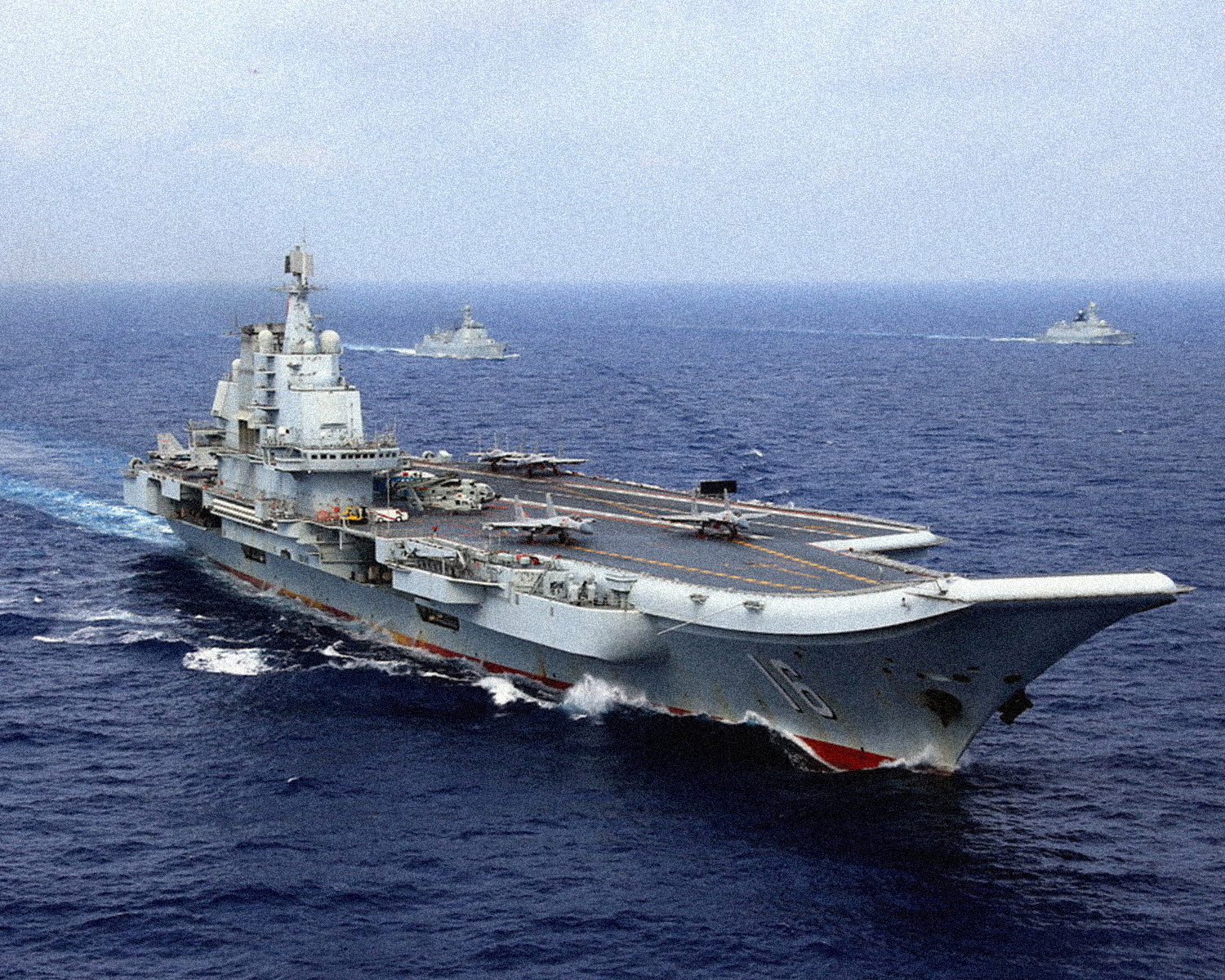 Chinese aircraft carrier sails through Taiwan Strait