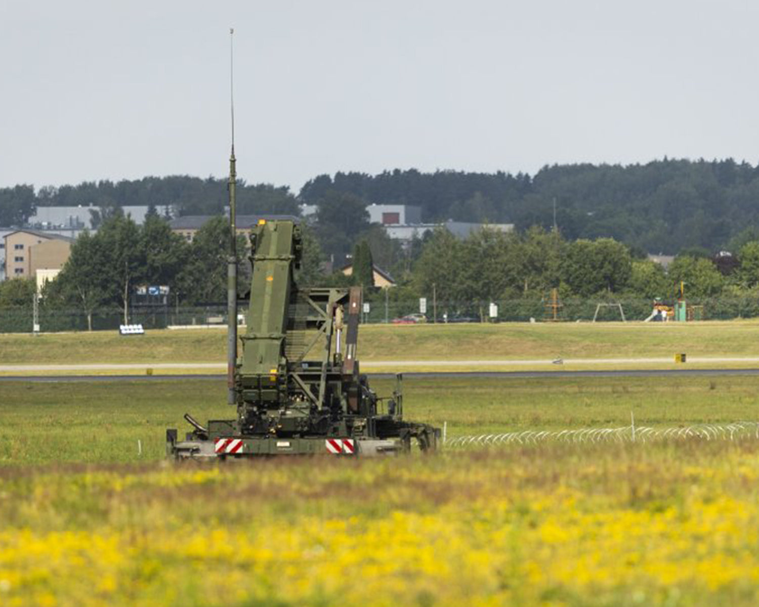 EU frontline states agree on need for drone wall, EU defense chief says