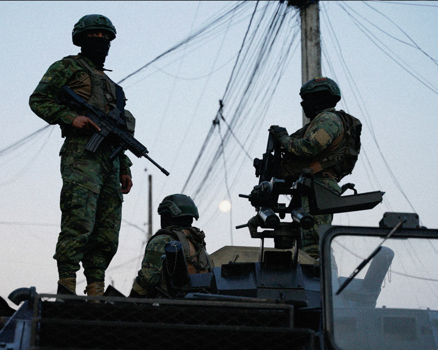 Ecuador's armed forces say 17 captured soldiers freed