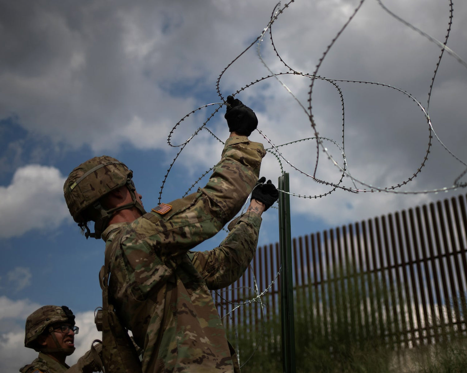 US transfers federal land on Mexican border to Army to prevent crossings
