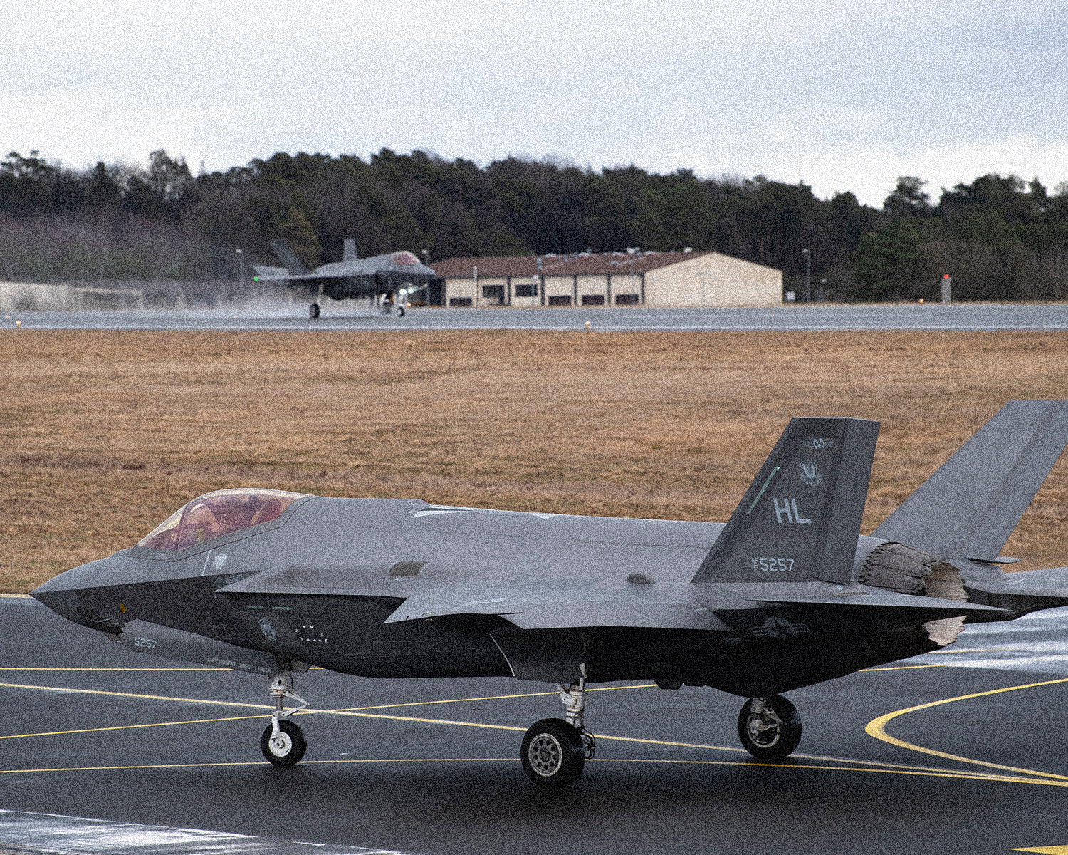 Germany eyes more F-35s as European fighter program falters, sources say