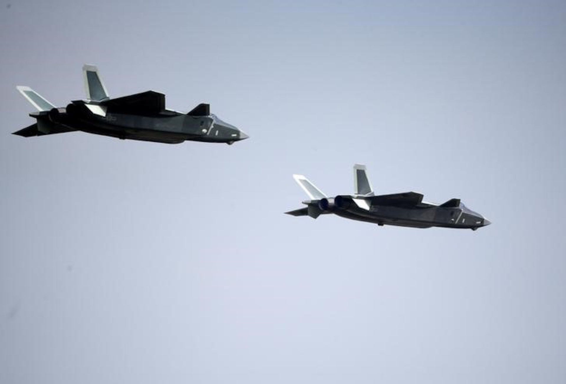 Taiwan says China uses record number of aircraft in war games