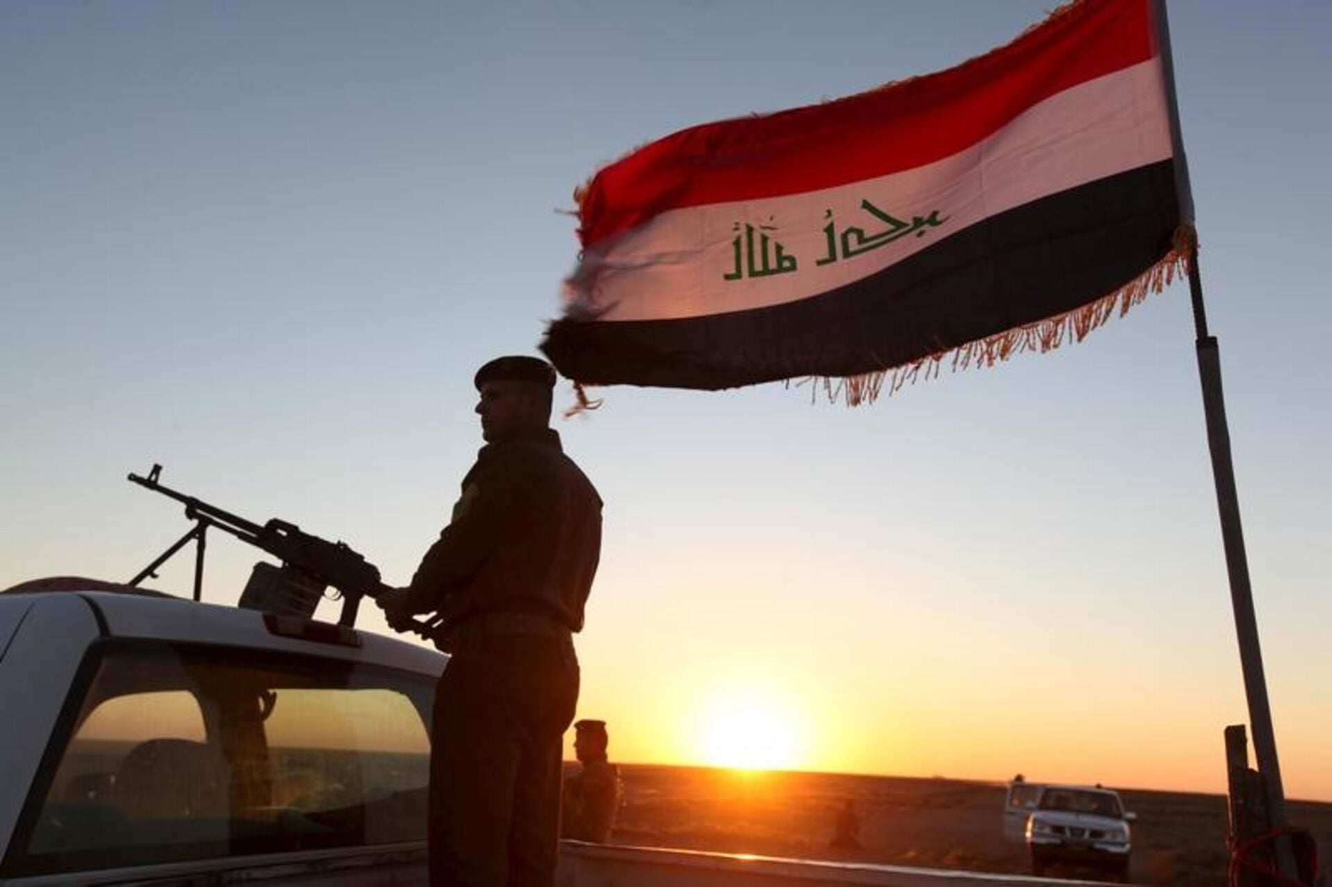 Iraq starts sending Syrian soldiers back home, state media reports