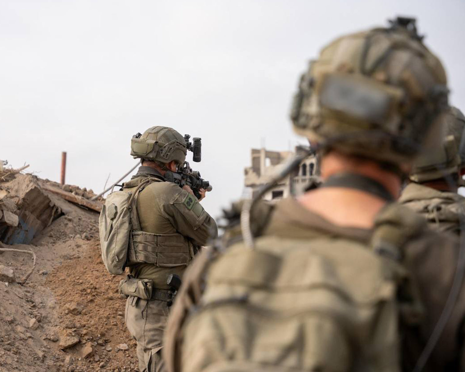 Israel calls up tens of thousands of reservists for new Gaza offensive