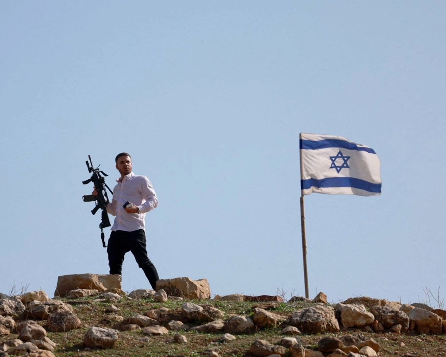 Israeli finance minister announces settlement plan to “bury” idea of Palestinian state
