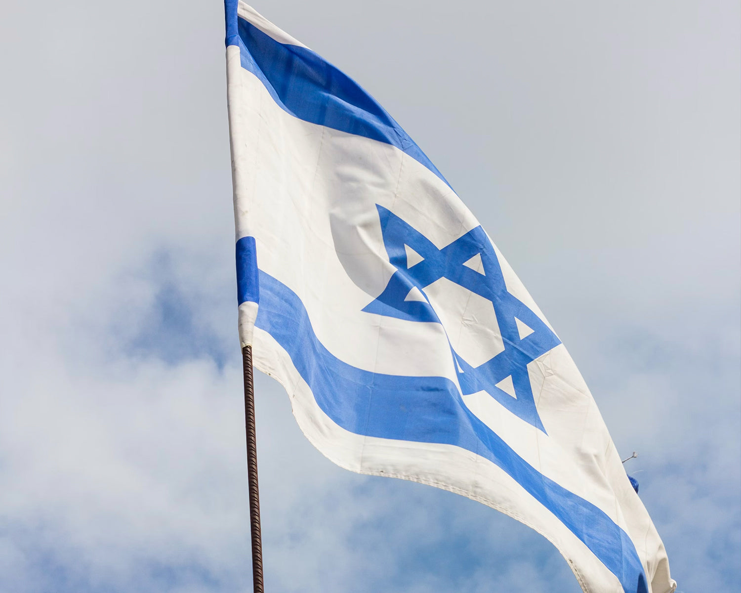 Israeli official arrested attempting to lure a child for a sex act in Nevada, released and returned to Israel