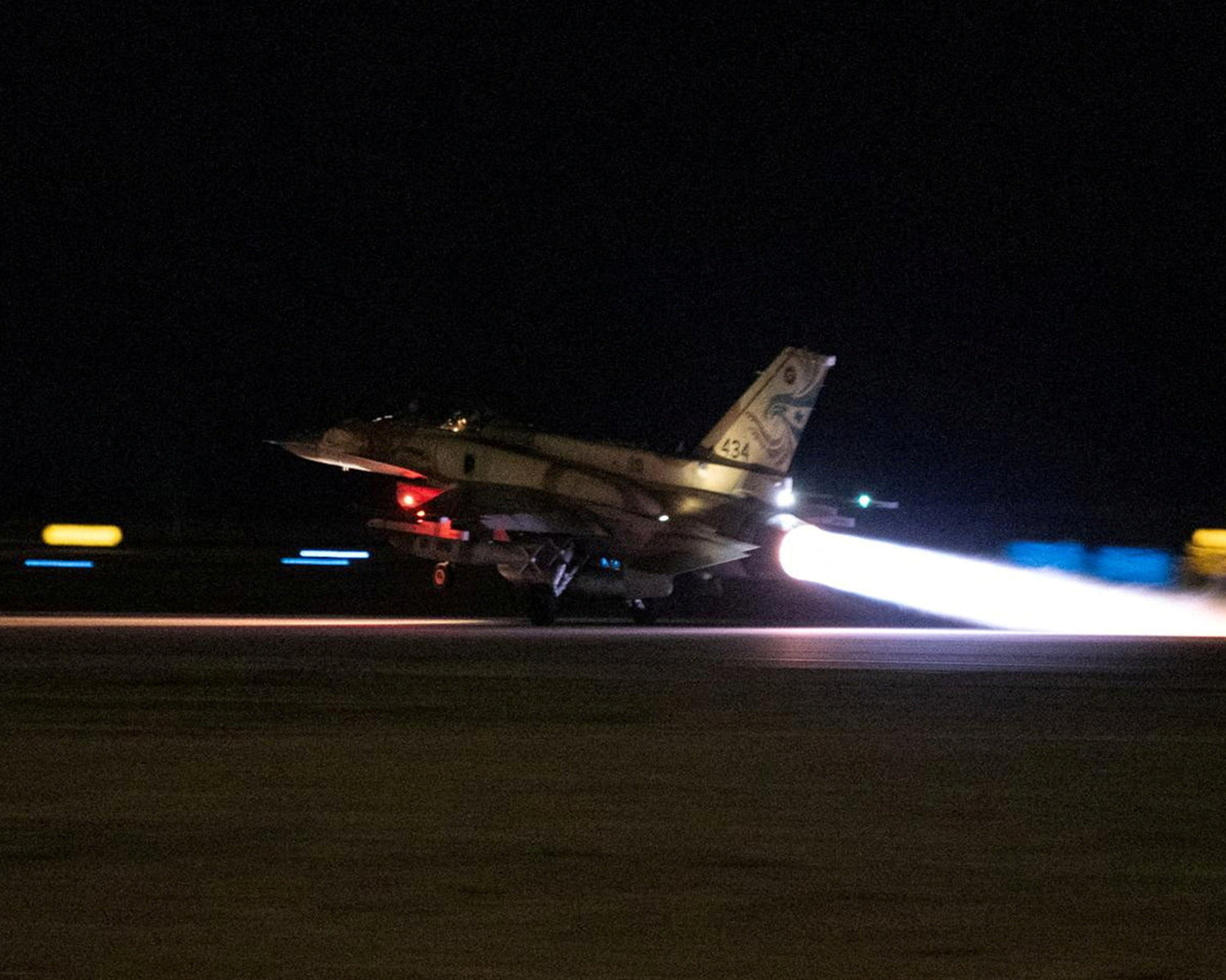 Israel strikes Houthi targets in Yemen's Hodeidah port