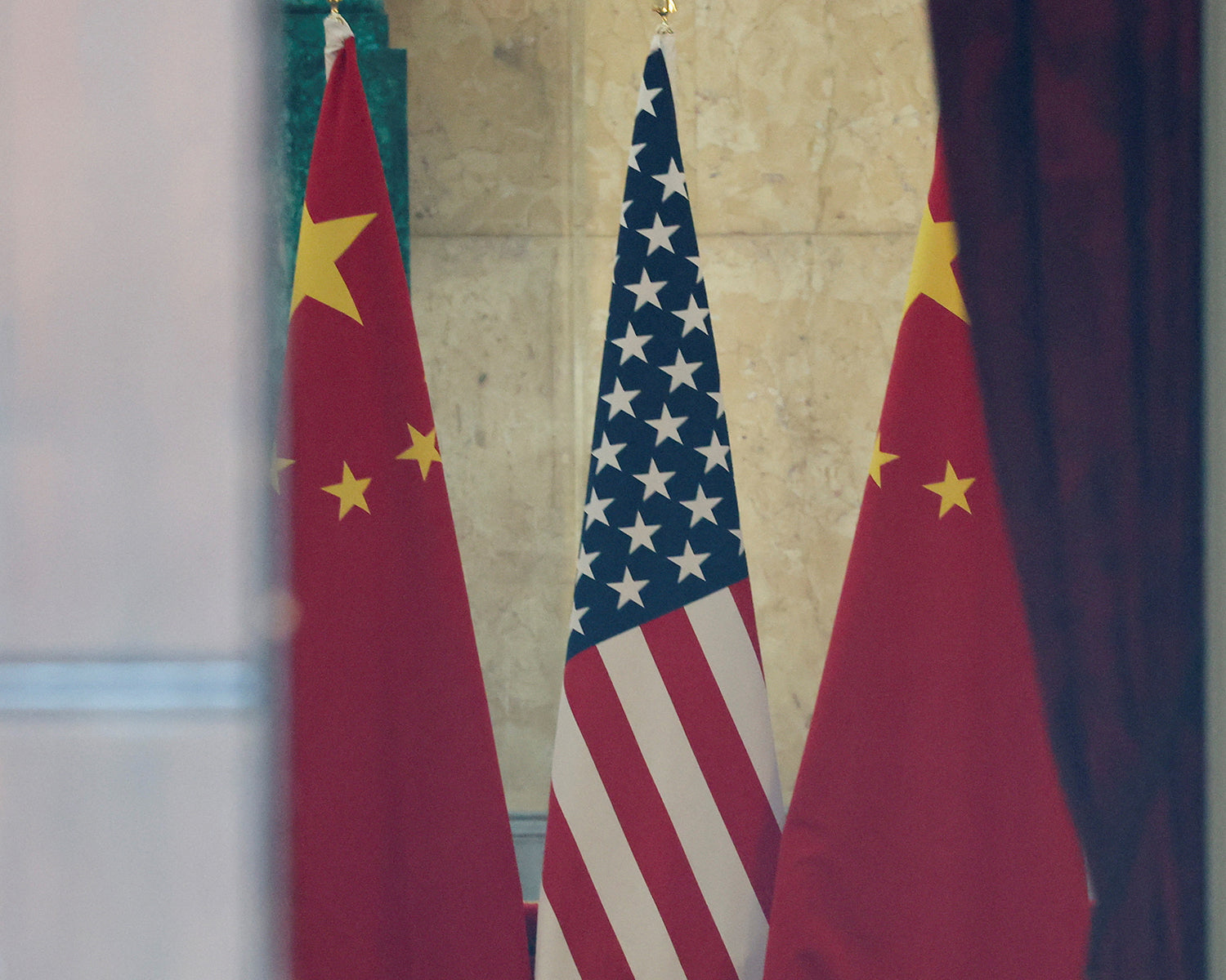 US lawmakers meet with Chinese defense minister