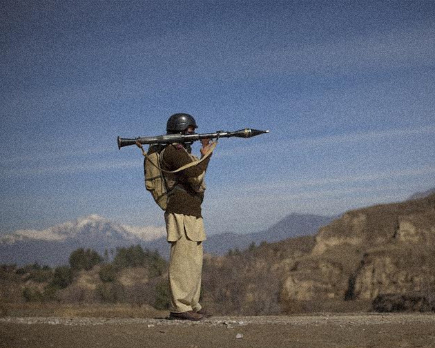 Suicide attack kills seven Pakistani troops near Afghan border, security officials say