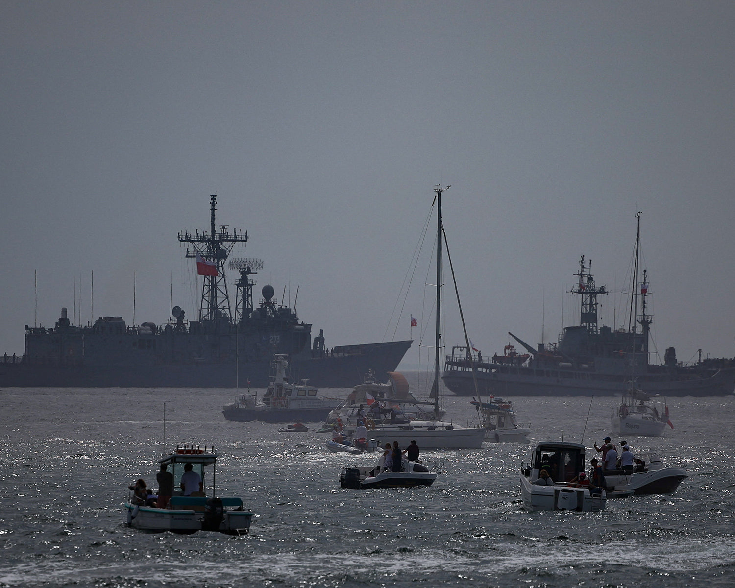 Polish president shows off military hardware, sees Russia “floundering” in Ukraine
