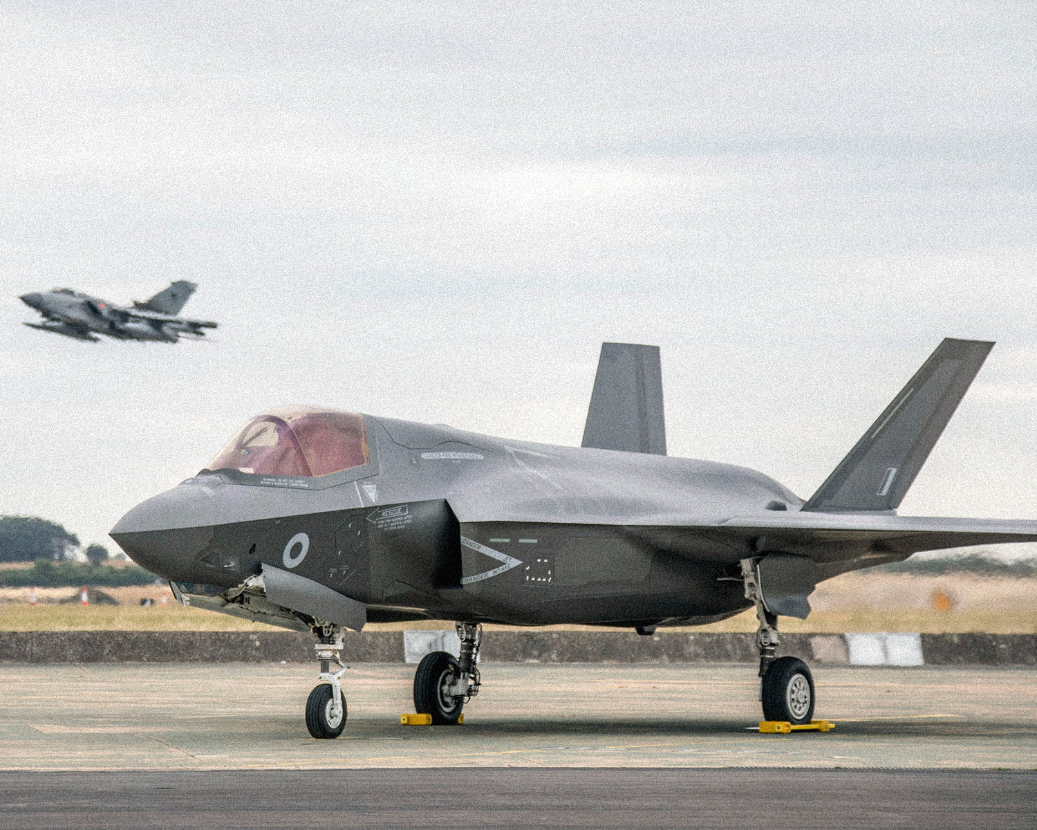 UK says “military options ready” as Russian ship uses lasers against RAF pilots