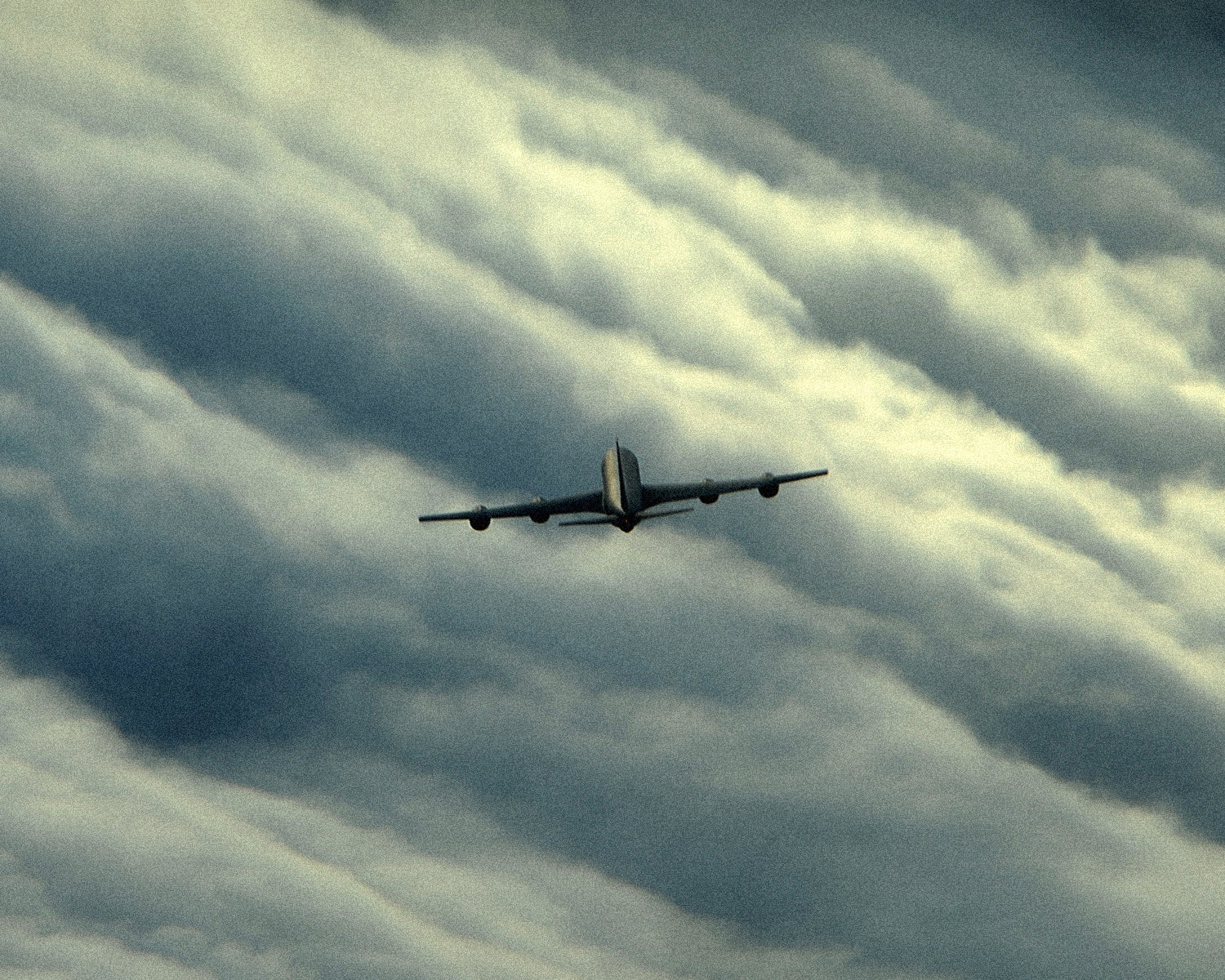 Six US service members confirmed dead in Iraq Stratotanker crash