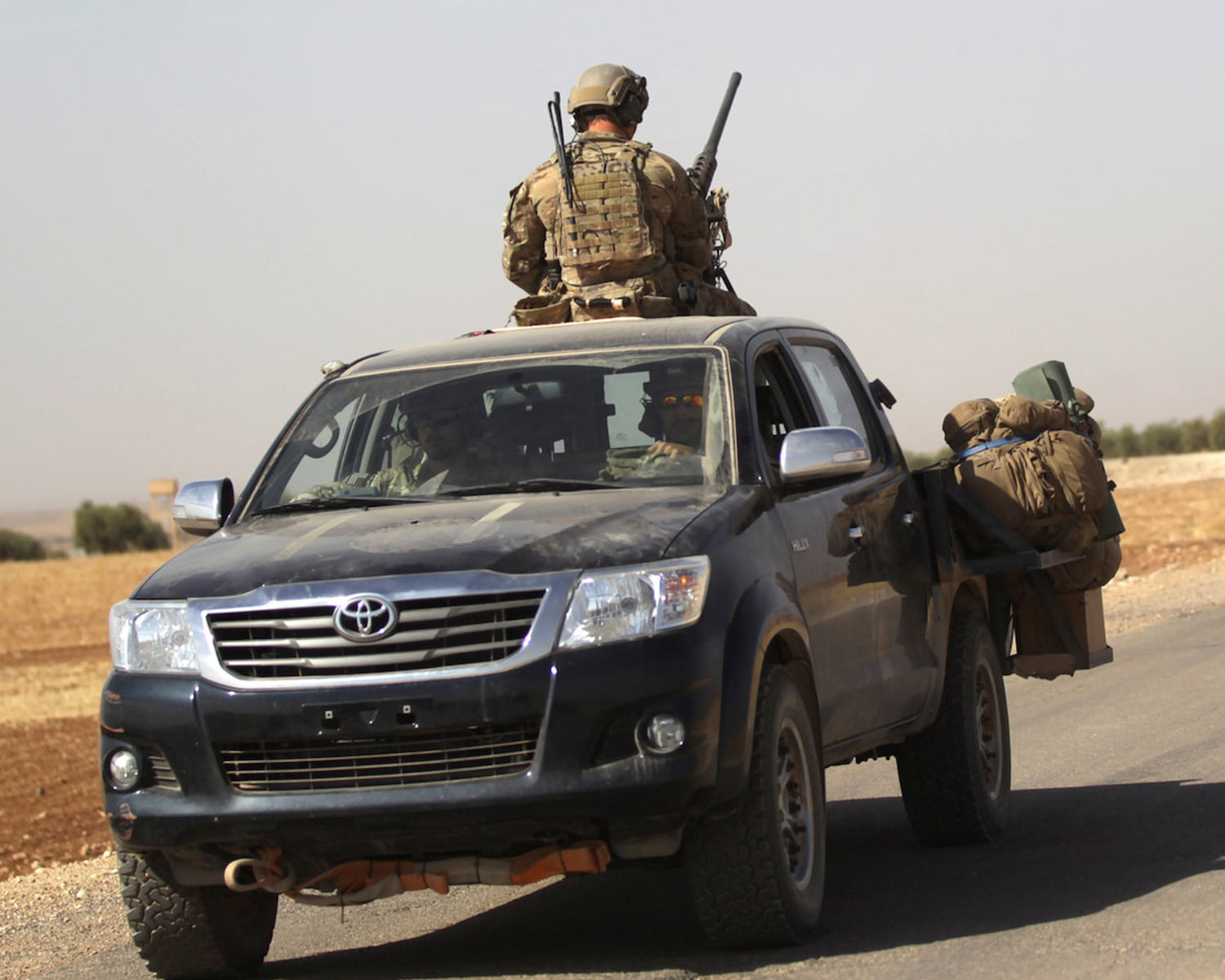 US withdrawing hundreds of troops from Syria, NYT reports