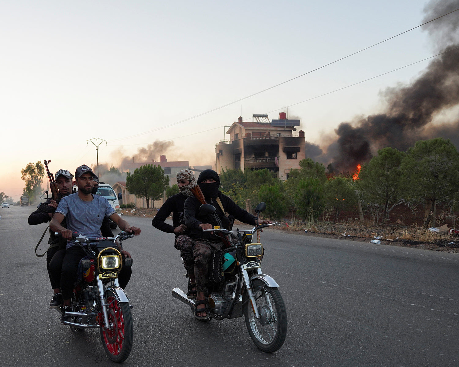 Syria, US and France hold “frank” talks, urge success of Syria's transition