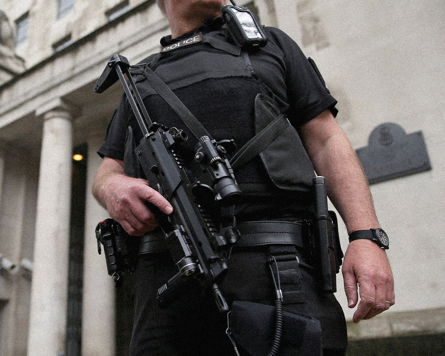 Greek man suspected of spying on journalist for Iran appears in UK court