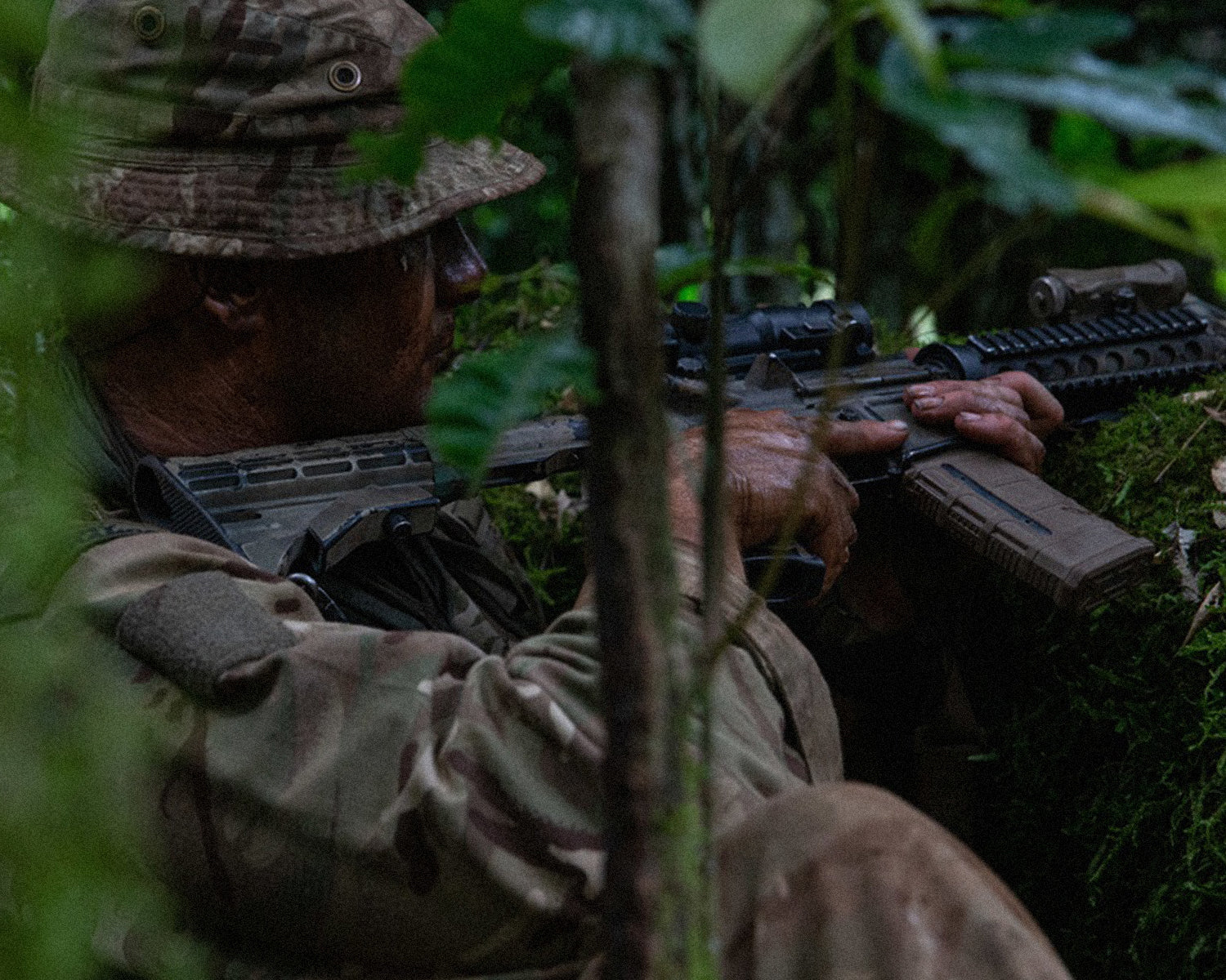 Philippines and Britain discuss troop agreement amid China tension