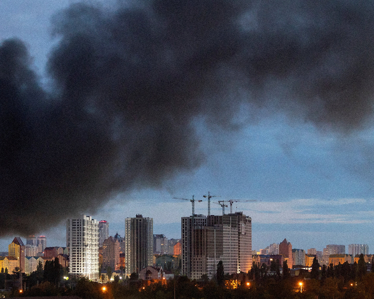 Allies to muster more air defense aid for Ukraine as battlefield momentum shifts